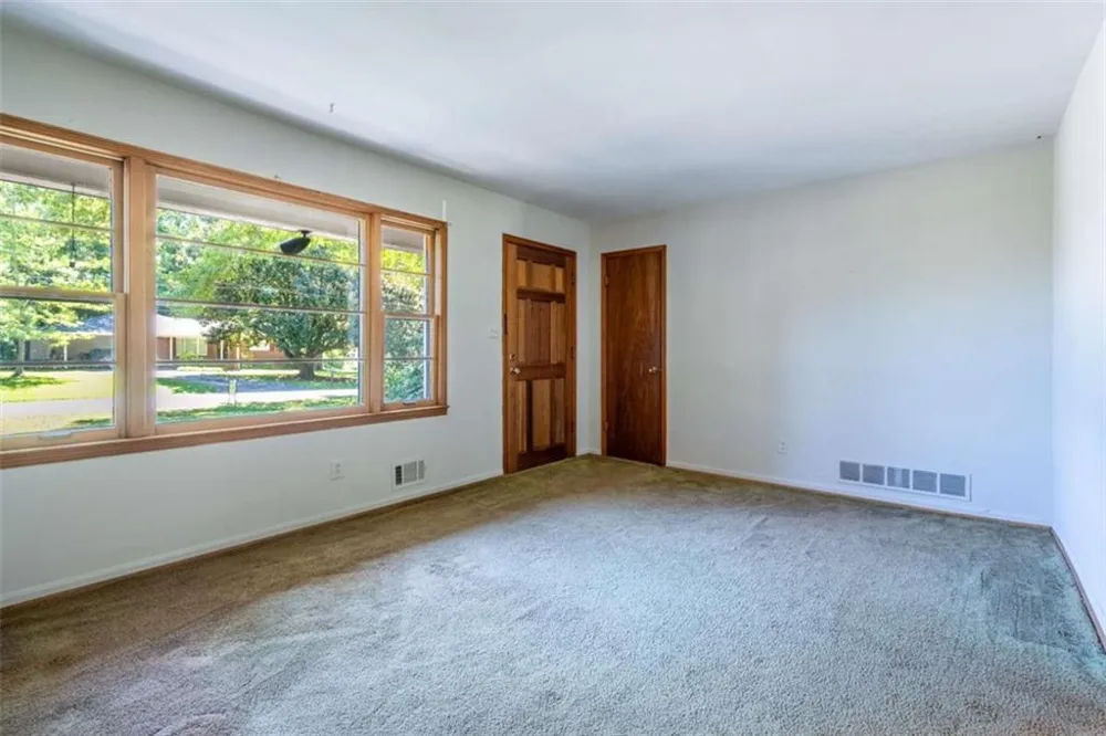 3732 Debbie Lane Powder Springs, GA 30127