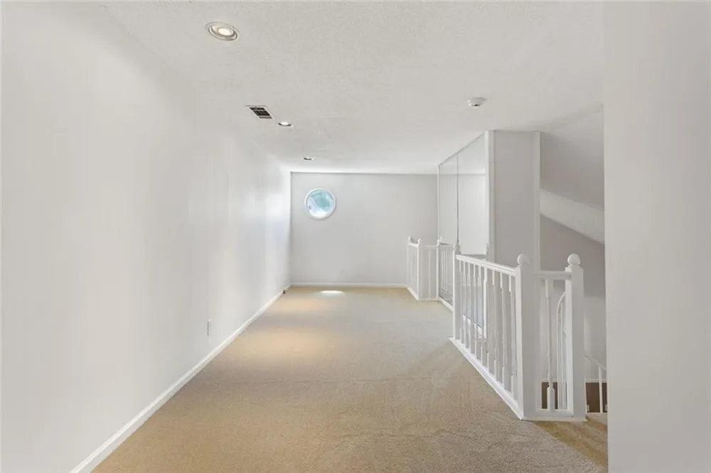 208 Bridge Lane SE Smyrna, GA 30082