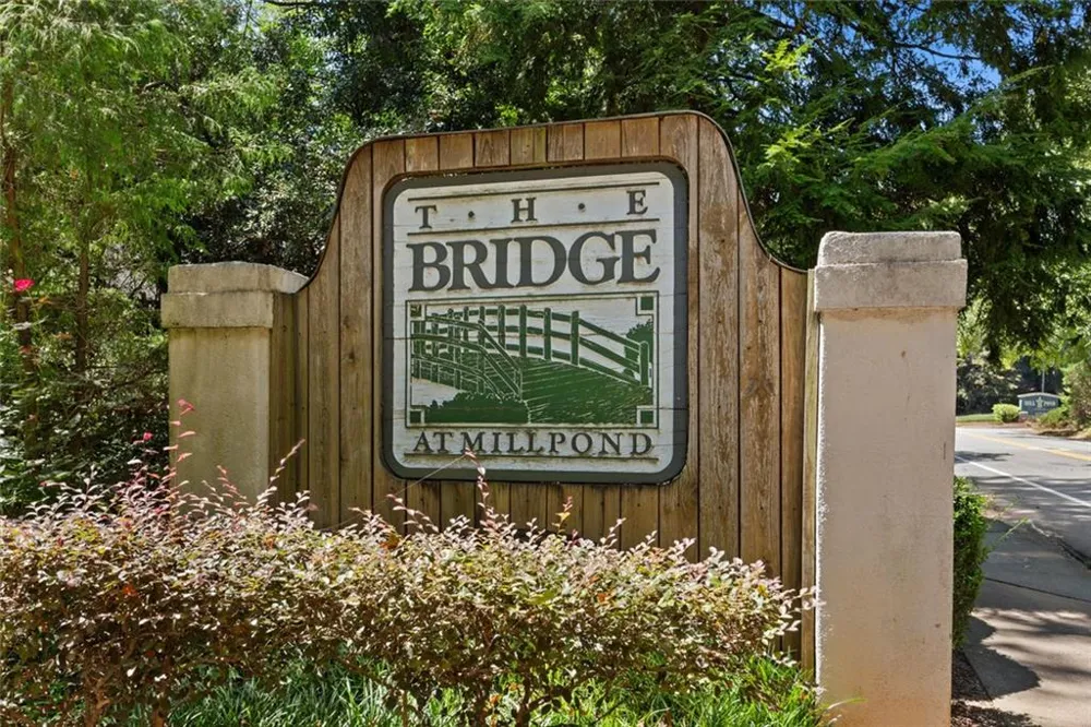 208 Bridge Lane SE Smyrna, GA 30082