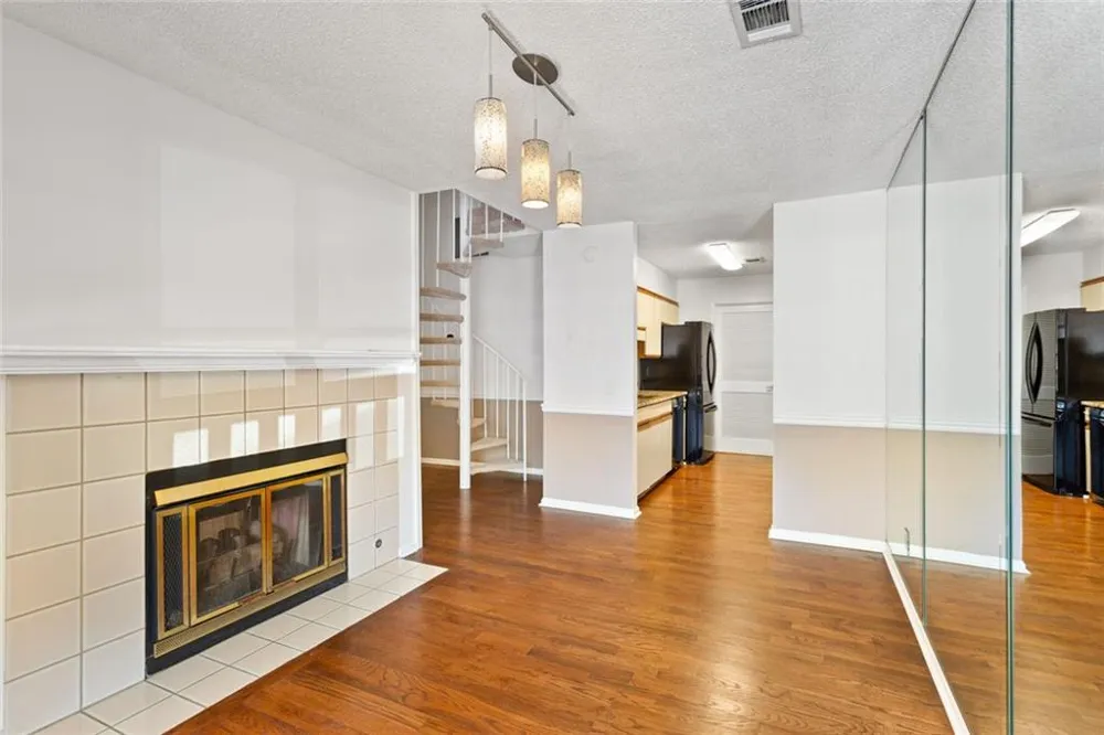208 Bridge Lane SE Smyrna, GA 30082