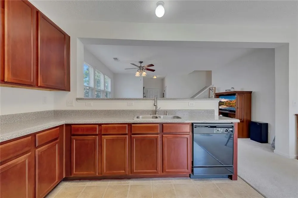 313 Oak Leaf Place Acworth, GA 30102