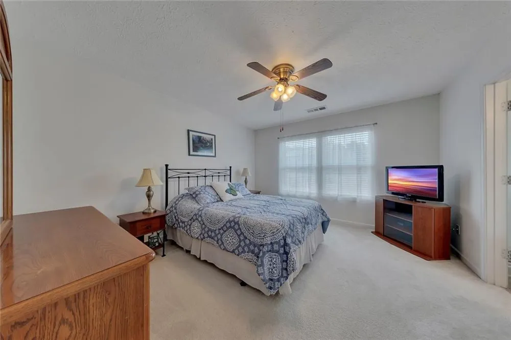313 Oak Leaf Place Acworth, GA 30102
