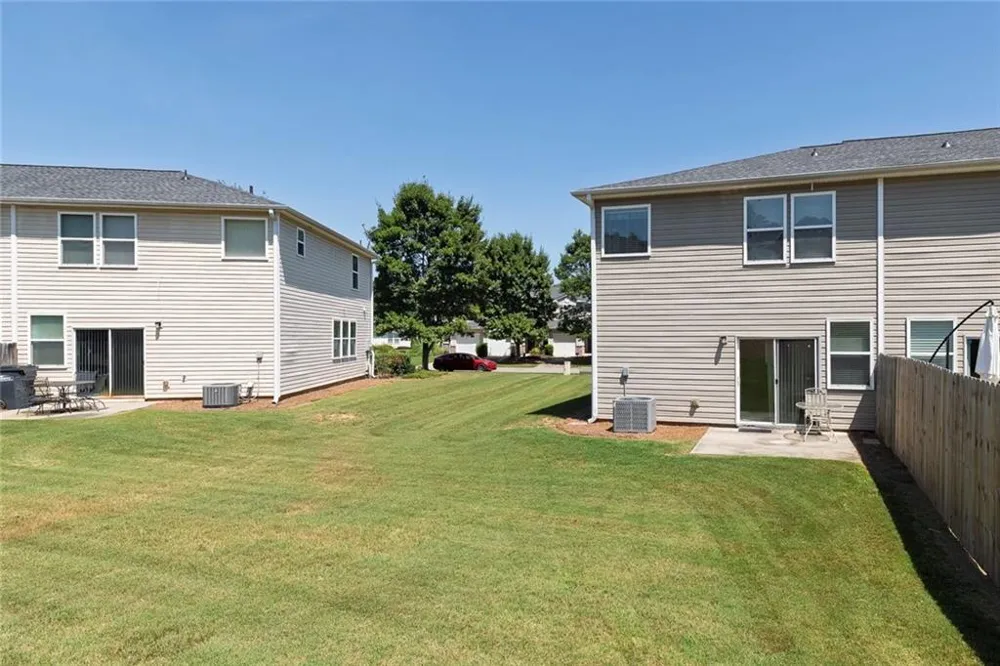 313 Oak Leaf Place Acworth, GA 30102