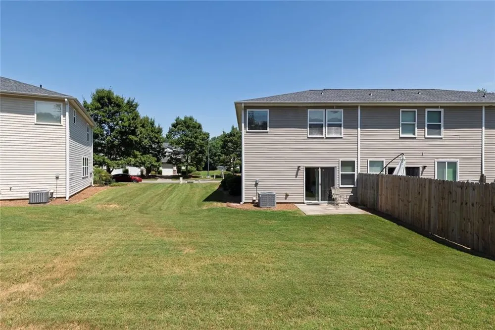 313 Oak Leaf Place Acworth, GA 30102