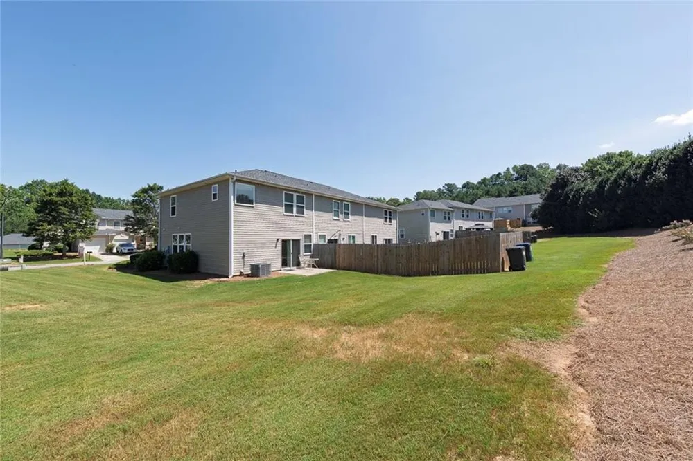 313 Oak Leaf Place Acworth, GA 30102