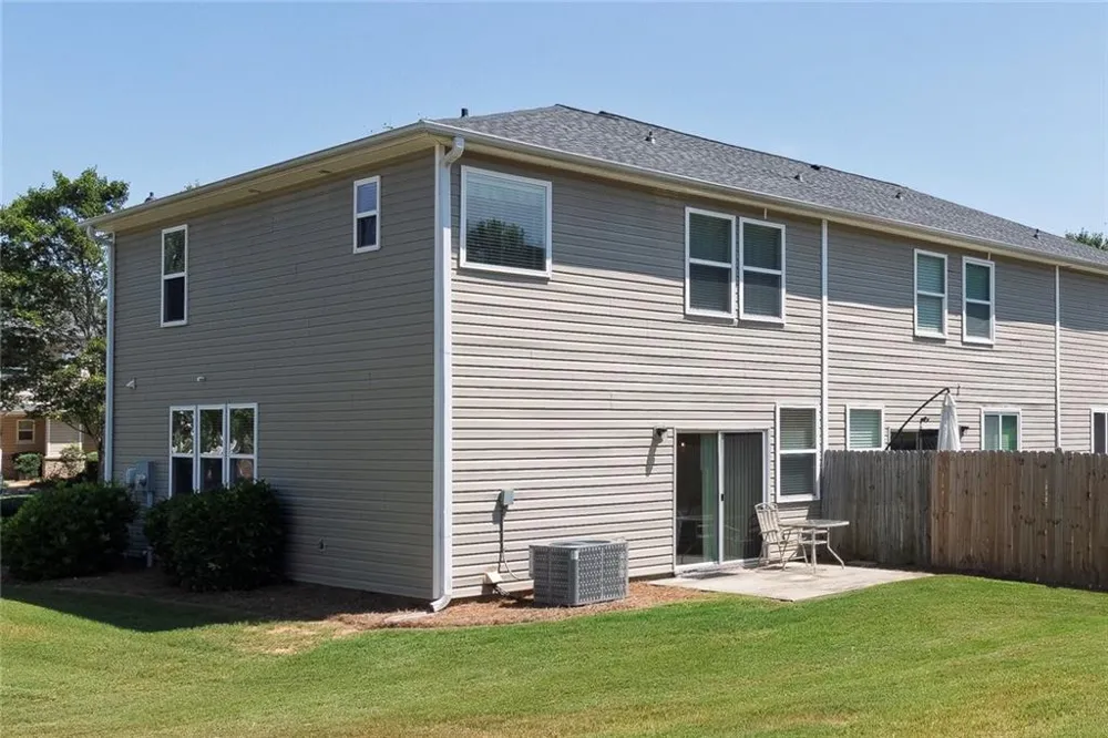 313 Oak Leaf Place Acworth, GA 30102