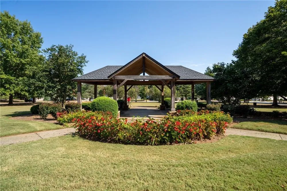 313 Oak Leaf Place Acworth, GA 30102