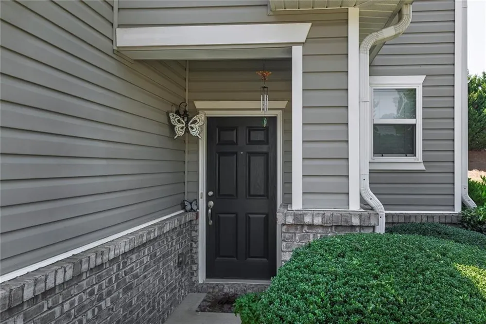 313 Oak Leaf Place Acworth, GA 30102