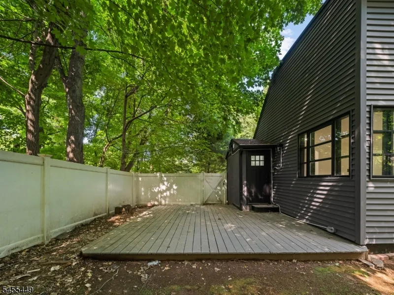 787 Tabor Rd Parsippany-Troy Hills, NJ 07950