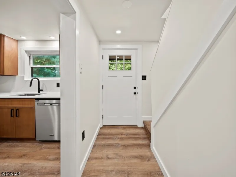 787 Tabor Rd Parsippany-Troy Hills, NJ 07950
