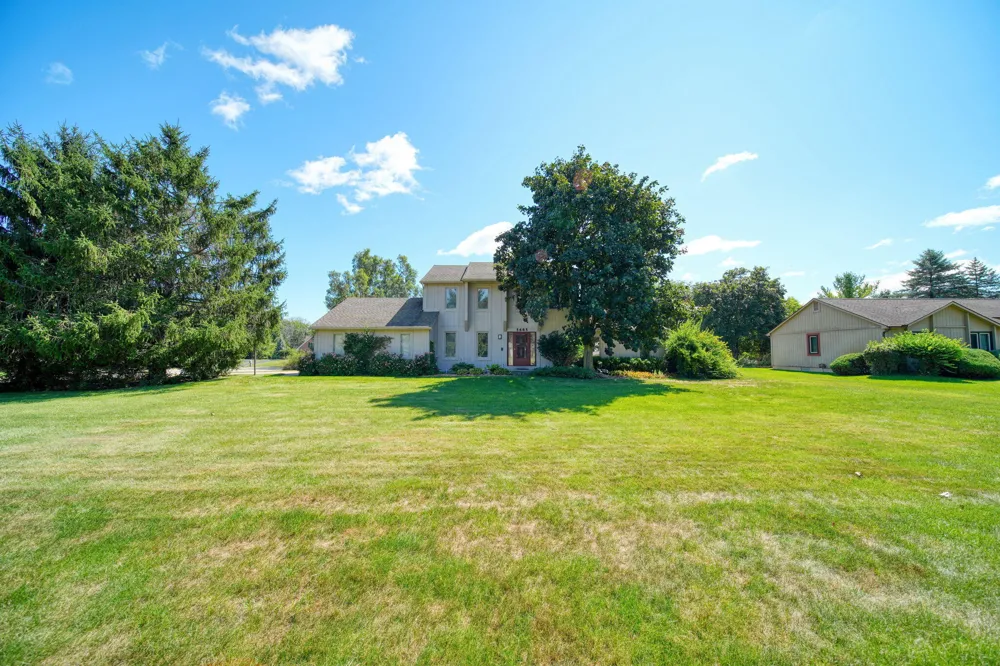 5685 E Silo Ridge Drive Ann Arbor, MI 48108