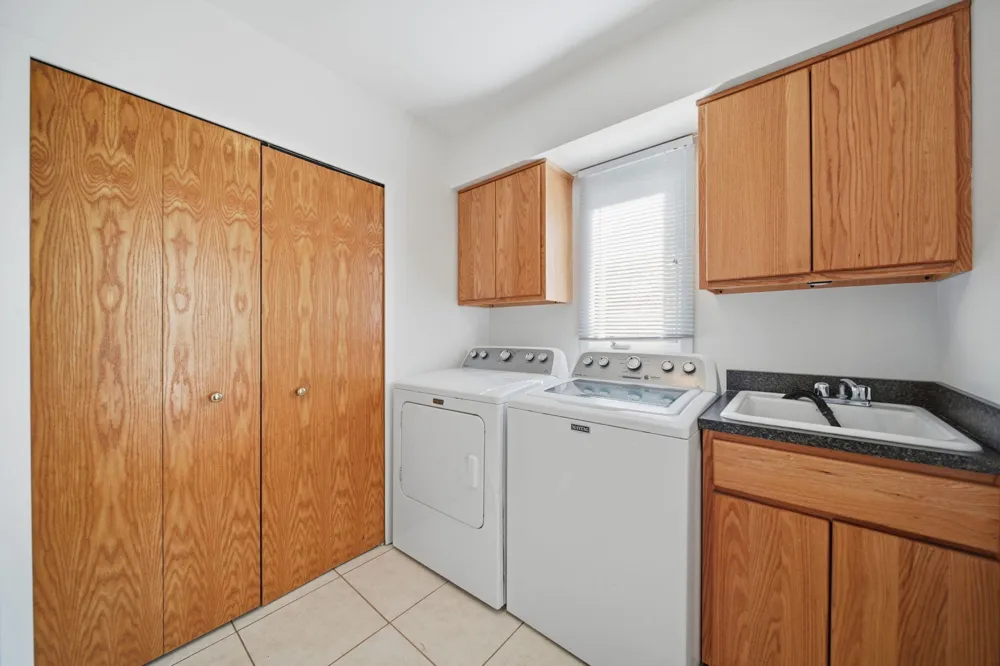 5685 E Silo Ridge Drive Ann Arbor, MI 48108