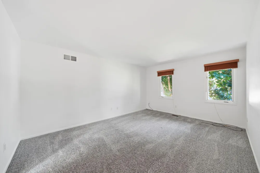 5685 E Silo Ridge Drive Ann Arbor, MI 48108