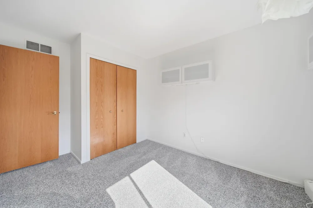 5685 E Silo Ridge Drive Ann Arbor, MI 48108