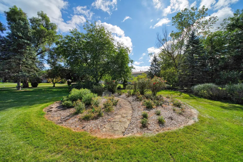 5685 E Silo Ridge Drive Ann Arbor, MI 48108