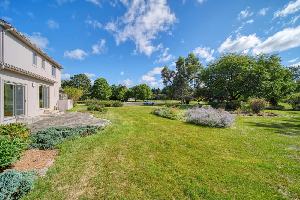 5685 E Silo Ridge Drive Ann Arbor, MI 48108