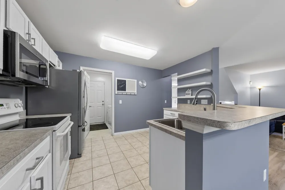 2612 Bluewater Street Ypsilanti, MI 48198