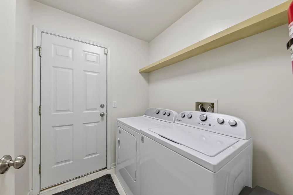 2612 Bluewater Street Ypsilanti, MI 48198