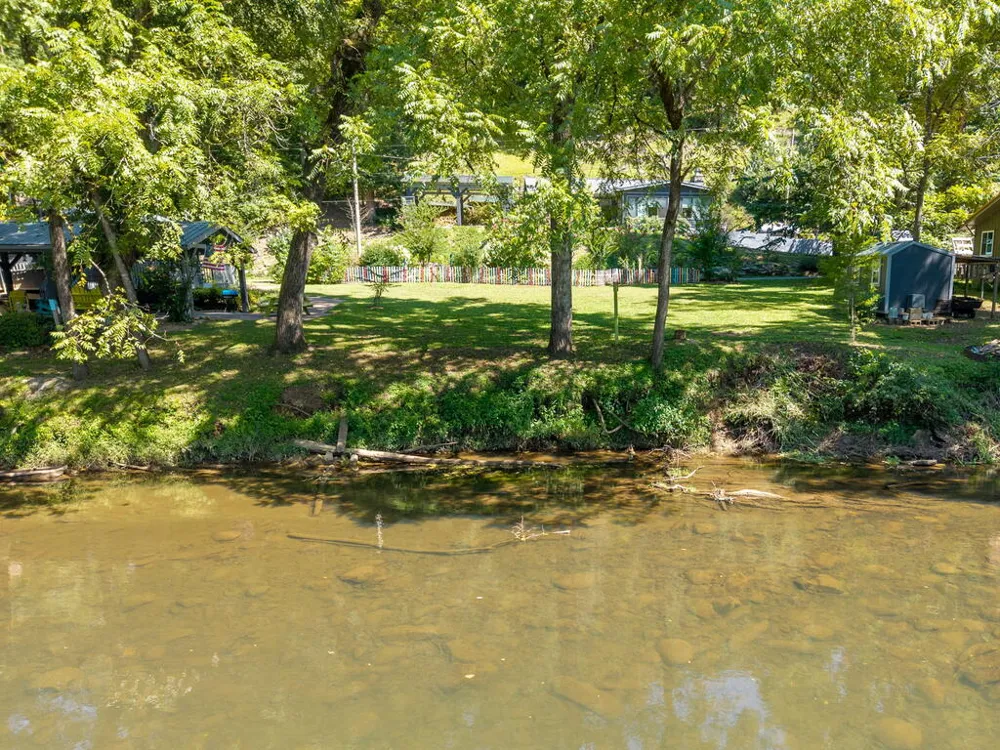 162 Hiawassee River Road Brasstown, NC 28902