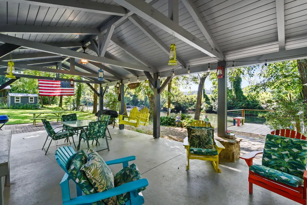 162 Hiawassee River Road Brasstown, NC 28902