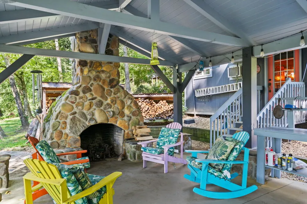 162 Hiawassee River Road Brasstown, NC 28902