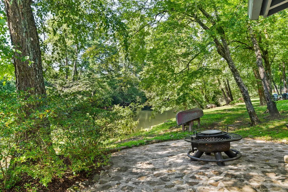 162 Hiawassee River Road Brasstown, NC 28902