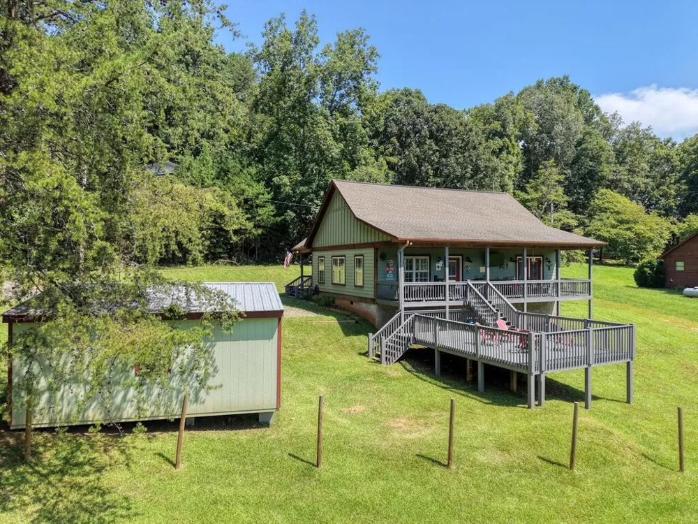 1100 Rova Way Hiawassee, GA 30546