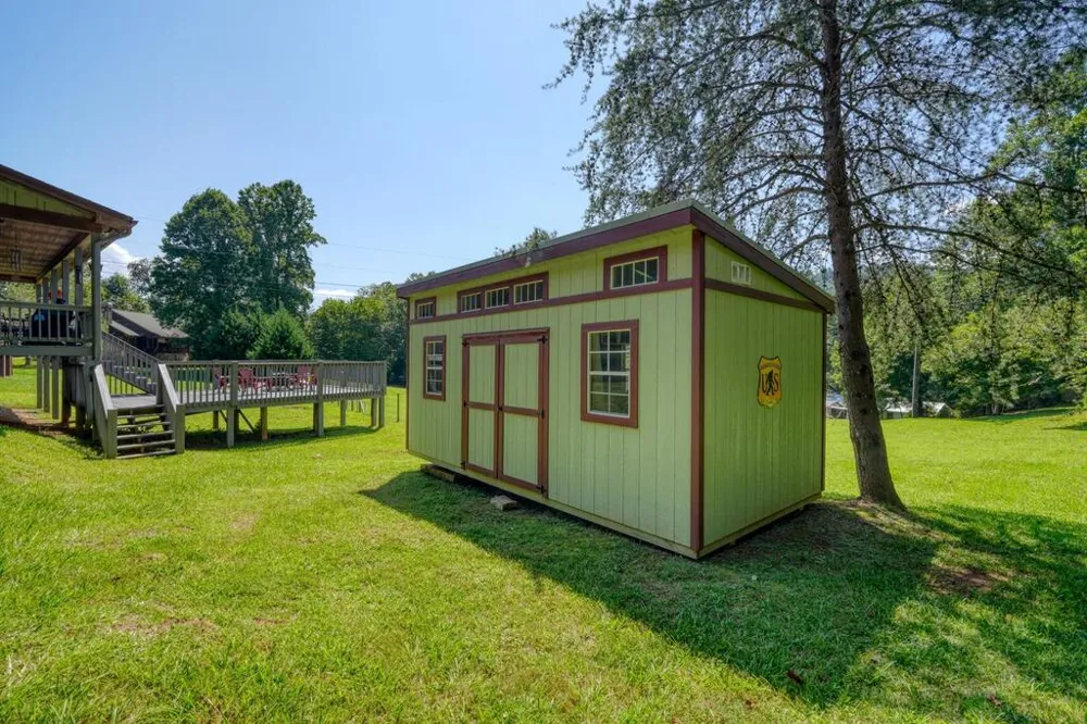 1100 Rova Way Hiawassee, GA 30546