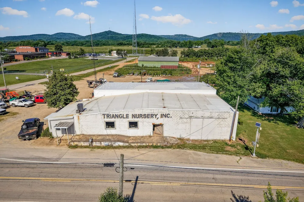8526 Beersheba Hwy McMinnville, TN 37110