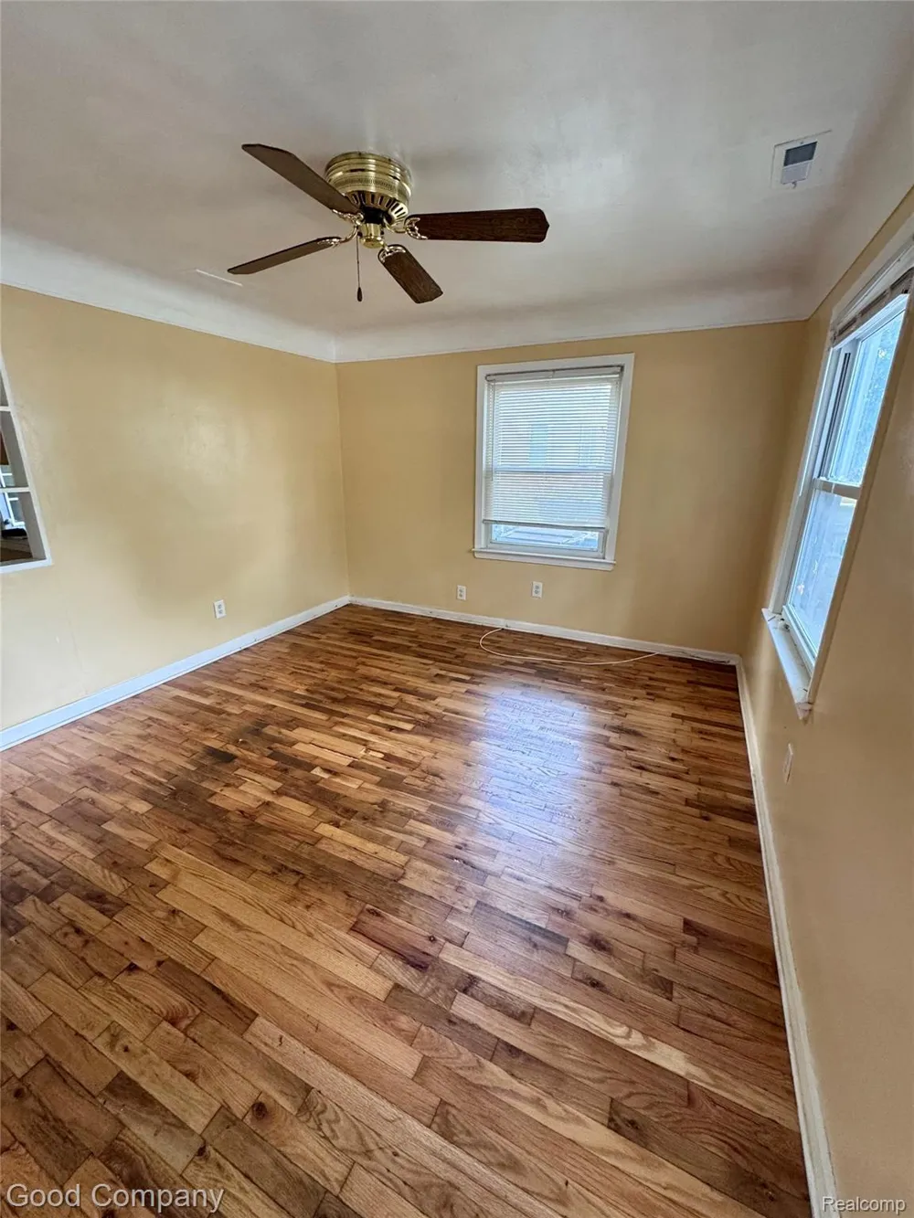 21541 Collingham Avenue Farmington Hills City, MI 48336