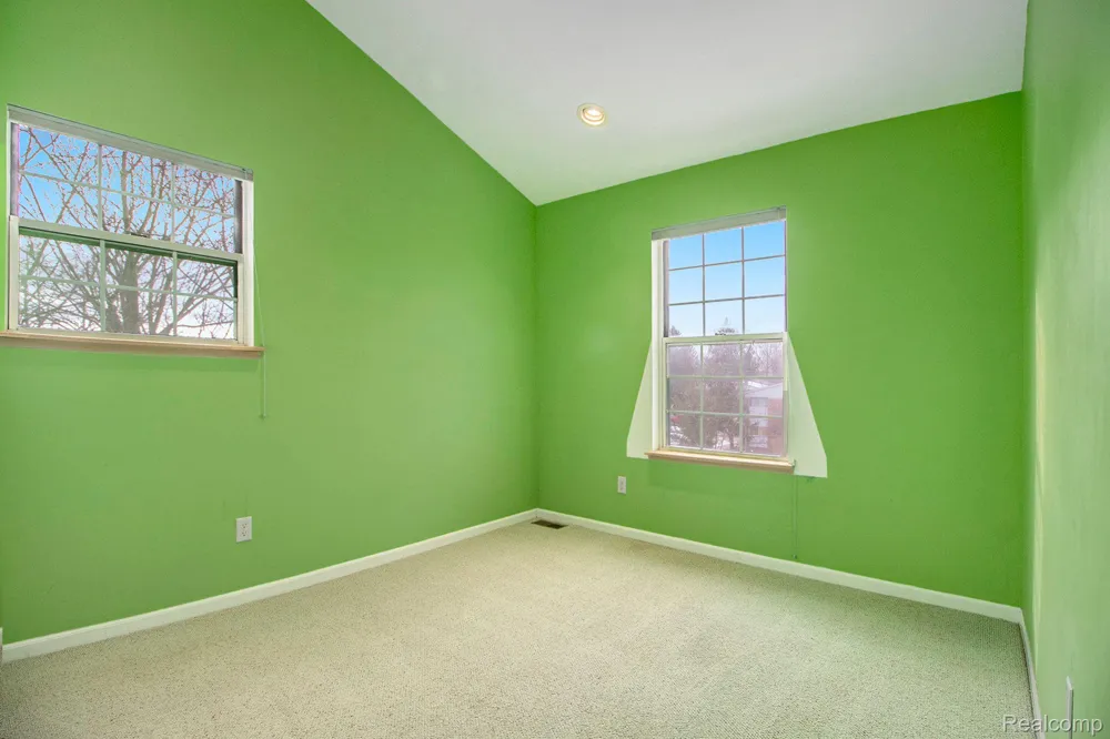 230 LYN ANNE Ann Arbor City, MI 48103