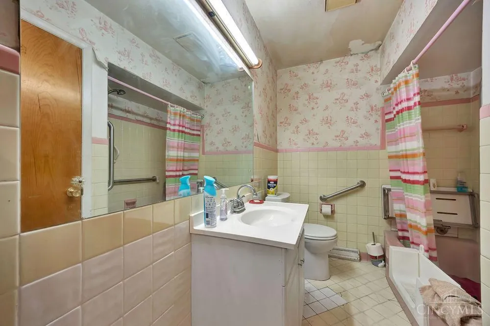 1626 NW Washington Boulevard Hamilton, OH 45013