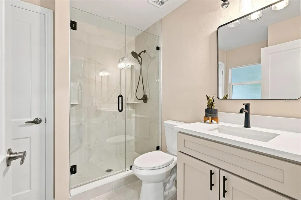 10926 TEMPLE AVENUE Seminole, FL 33772