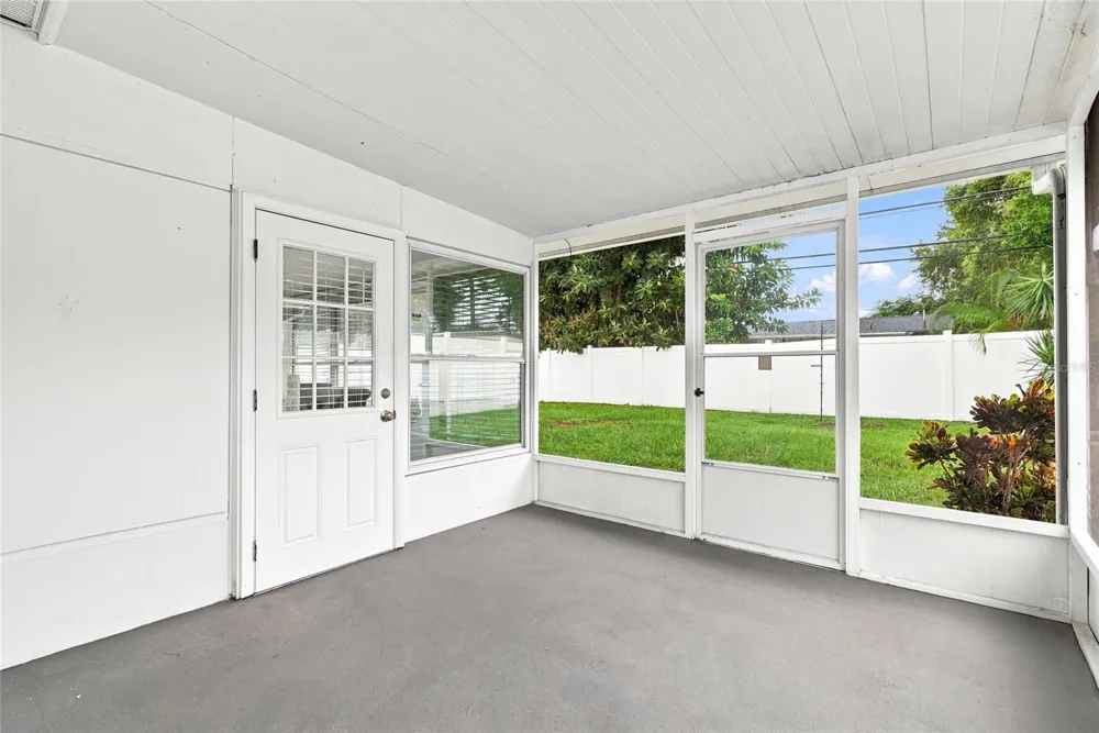 10926 TEMPLE AVENUE Seminole, FL 33772