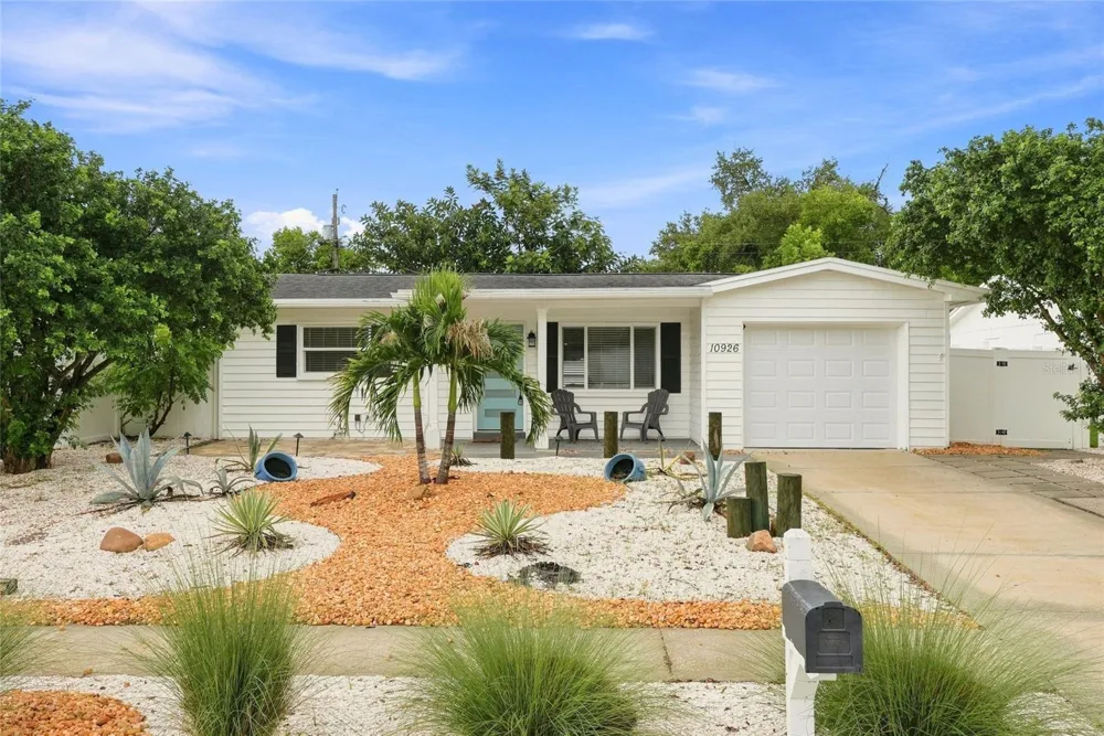 10926 TEMPLE AVENUE Seminole, FL 33772