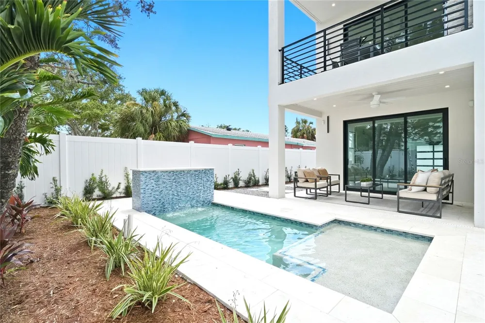 205 BATES AVENUE #B Indian Rocks Beach, FL 33785