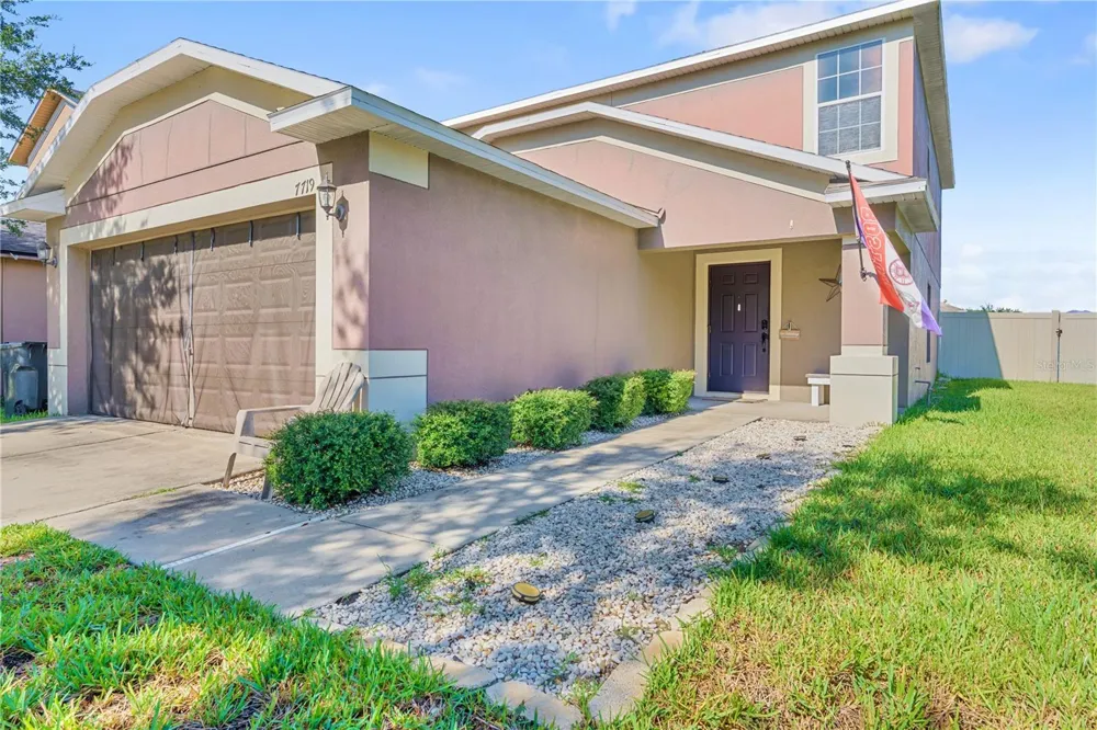 7719 MAROON PEAK DRIVE Ruskin, FL 33573