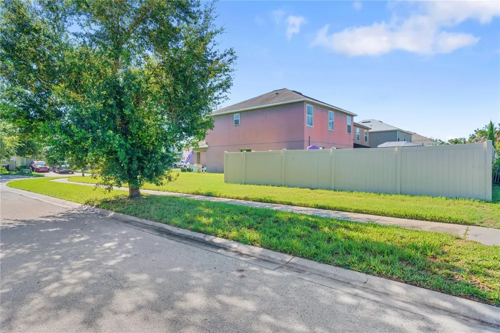 7719 MAROON PEAK DRIVE Ruskin, FL 33573