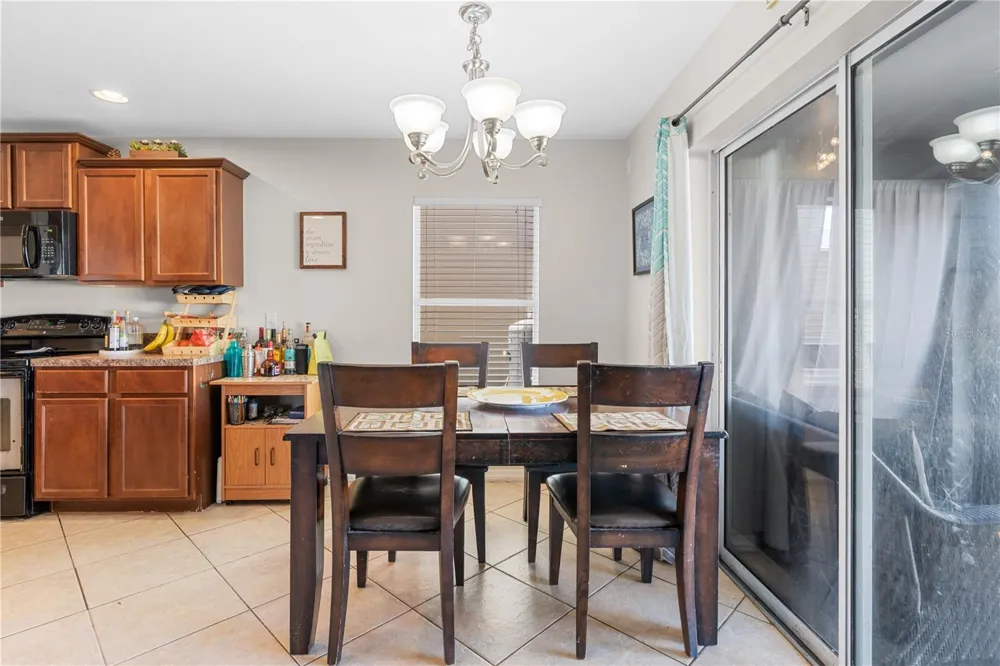 7719 MAROON PEAK DRIVE Ruskin, FL 33573