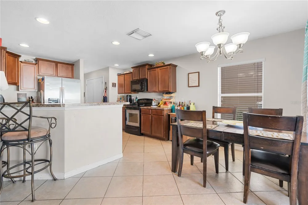 7719 MAROON PEAK DRIVE Ruskin, FL 33573