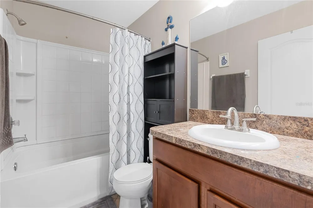 7719 MAROON PEAK DRIVE Ruskin, FL 33573