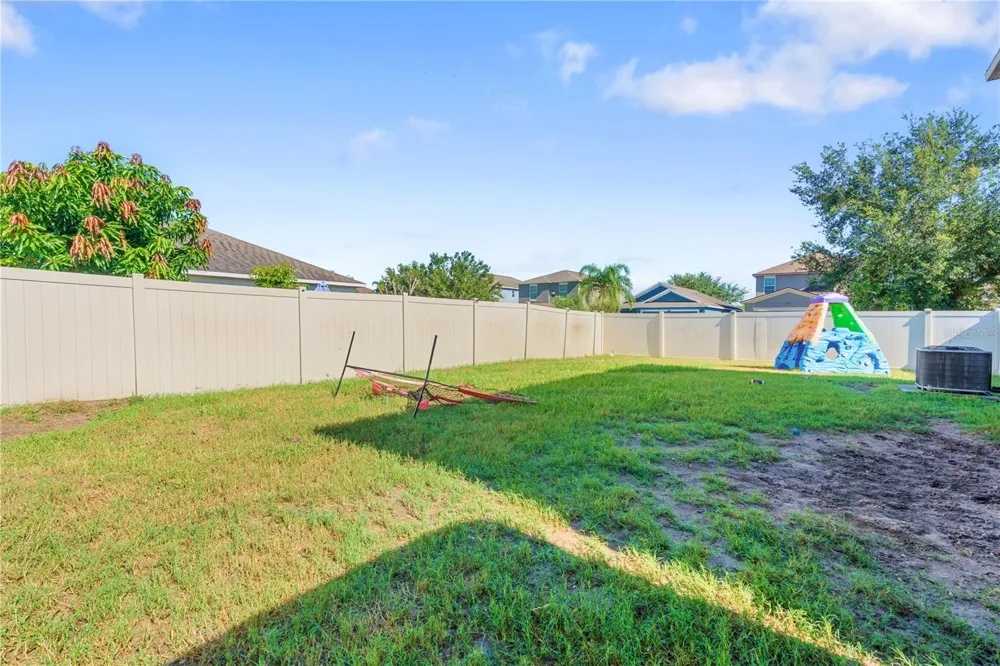 7719 MAROON PEAK DRIVE Ruskin, FL 33573