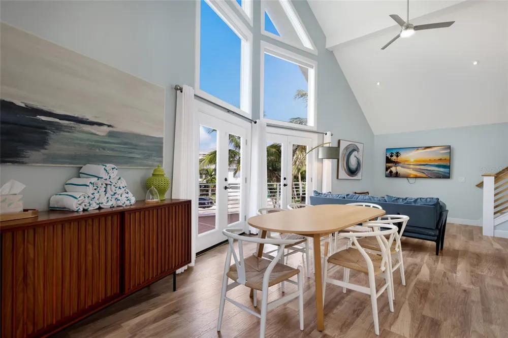 315 HAMMOCK CIRCLE Anna Maria, FL 34216