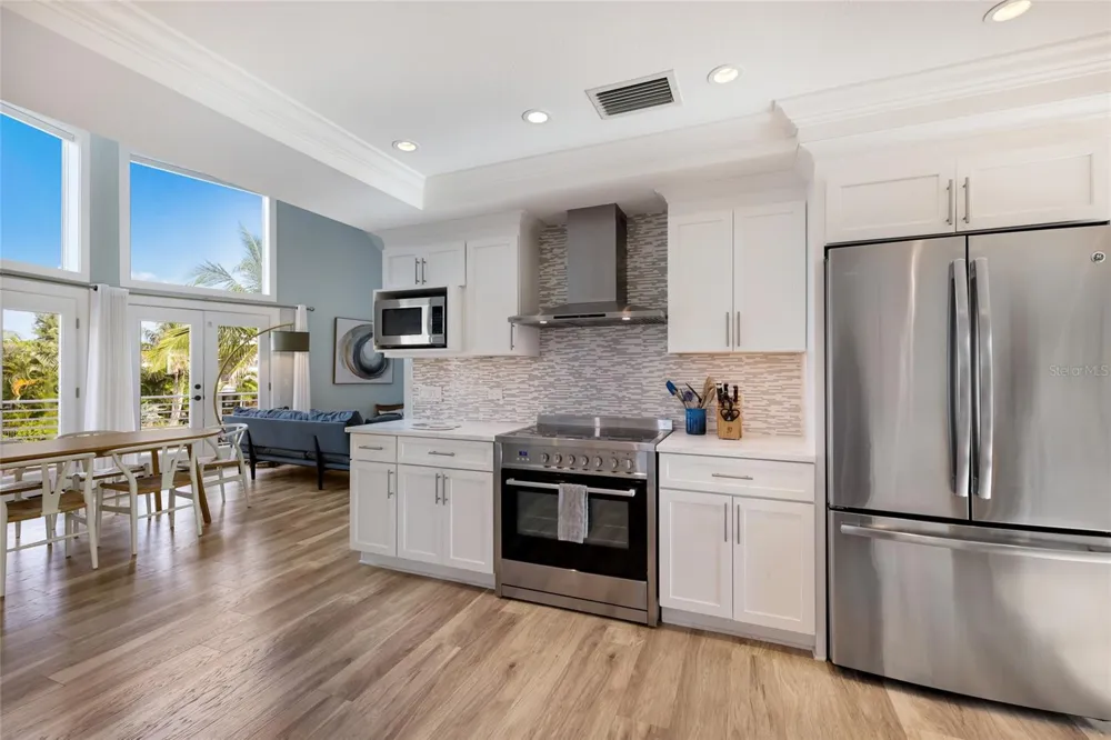 315 HAMMOCK CIRCLE Anna Maria, FL 34216