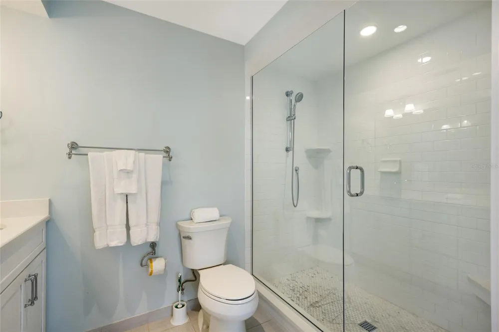 315 HAMMOCK CIRCLE Anna Maria, FL 34216