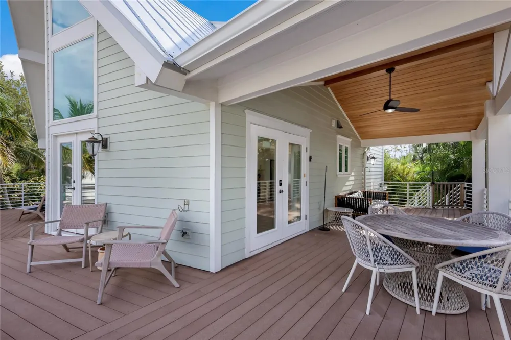 315 HAMMOCK CIRCLE Anna Maria, FL 34216