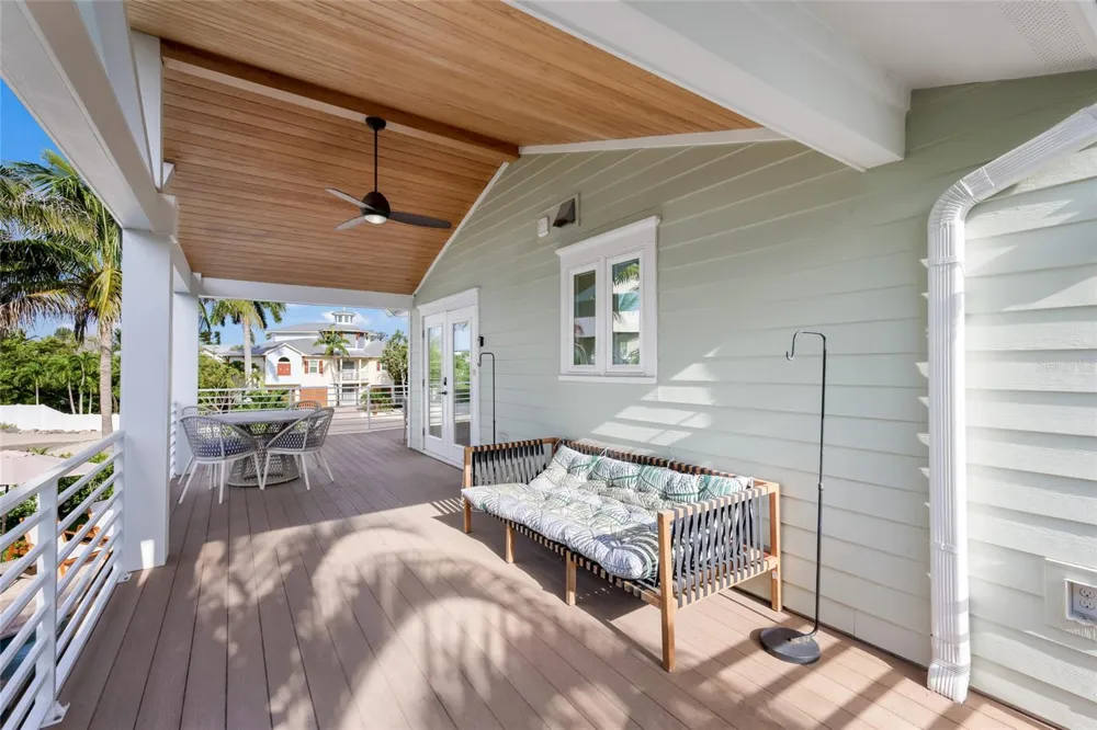 315 HAMMOCK CIRCLE Anna Maria, FL 34216