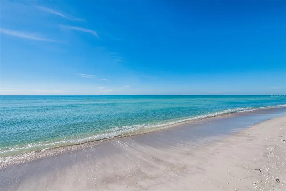 315 HAMMOCK CIRCLE Anna Maria, FL 34216