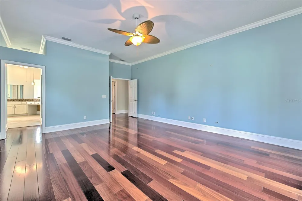 5207 MERION RD Valrico, FL 33596