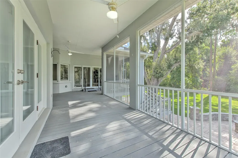 5207 MERION RD Valrico, FL 33596
